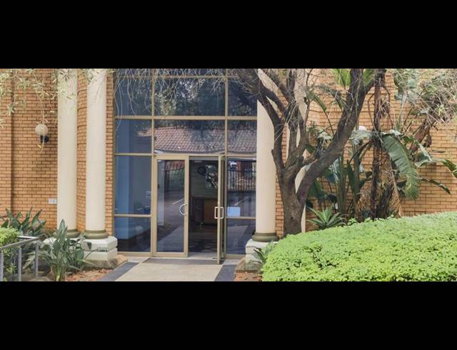 BUSINESS PROPERTY TO RENT IN LYNNWOOD GLEN